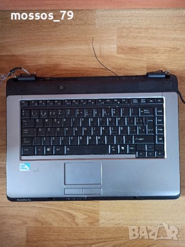 Лаптоп Тошиба, снимка 2 - Лаптопи за дома - 42798473