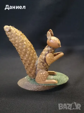 Сувенир катерица, снимка 4 - Антикварни и старинни предмети - 47427400