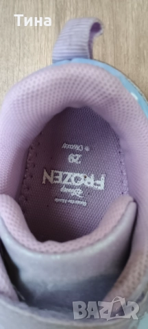 Светещи маратонки Frozen, снимка 3 - Детски маратонки - 51490712