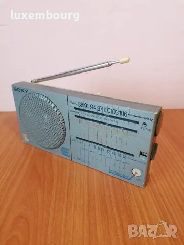Продавам Sony icf-22