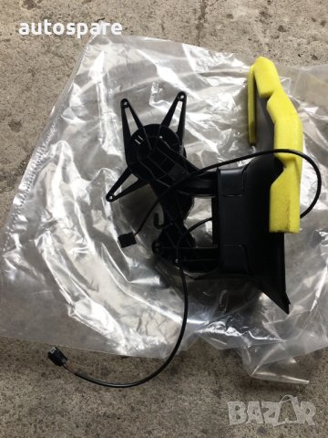 Десен корпус за огледало. Mercedes Sprinter 06-13. , снимка 3 - Части - 40330262