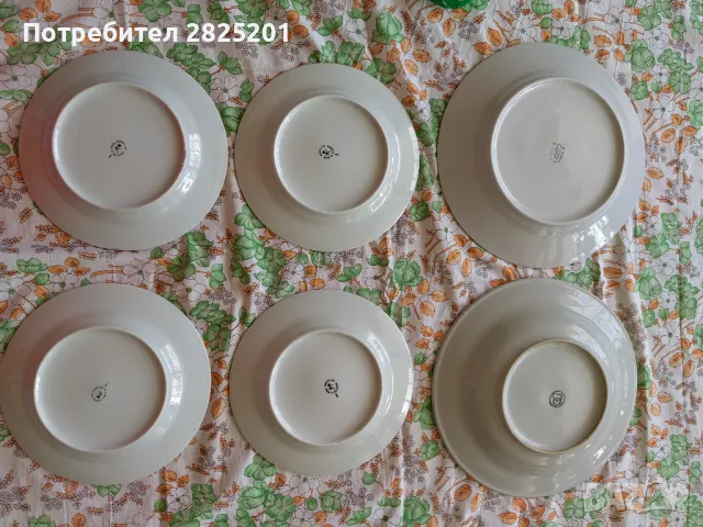 порцеланови чинии и сосиера, снимка 2 - Прибори за хранене, готвене и сервиране - 48964849