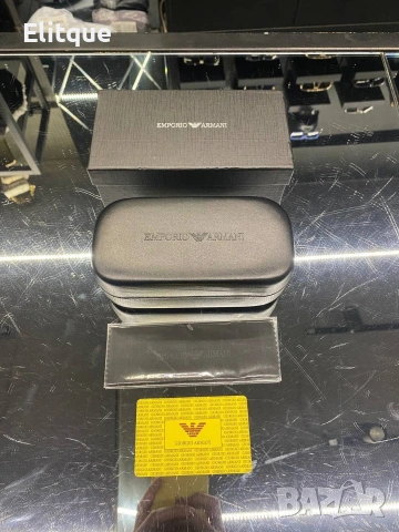 калъф за очила ,кутия, кърпички ,сертификат miu miu ray ban celine prada bvgari , снимка 9 - Слънчеви и диоптрични очила - 53296800