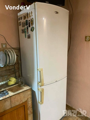 Хладилник с фризер 180см Whirlpool с два компресора, снимка 2 - Хладилници - 54188050
