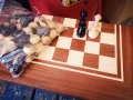 Уникален български шах и табла с рязан естествен фурнир, пулове и фигури за шах , снимка 7