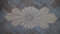 Красиви и стилни плетива на една кука- за легло, маса, салфетки, тишлайфери и милиьота., снимка 15