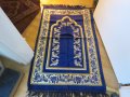турско молитвено килимче, килимче за молитва за Намаз тъмносин фон с красиви флорални мотиви, снимка 1