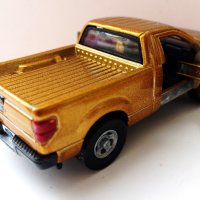 Ford F-150 XL 1:50 Maisto Gold Metallic, снимка 4 - Колекции - 42055601