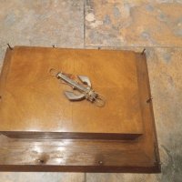 Кутия от бюро на виш военноморски офицер, снимка 1 - Антикварни и старинни предмети - 38847547