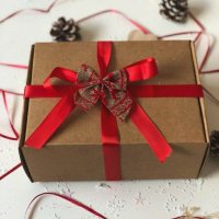 Подаръчна кутия , снимка 1 - Романтични подаръци - 38511509