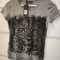 Дамска тениска с принт леопард на PHILIPP PLEIN размер М цена 20 лв., снимка 1 - Тениски - 42691752