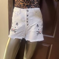 Бели къси дънкови панталони ! , снимка 3 - Къси панталони и бермуди - 42246136