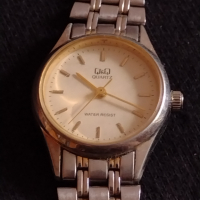 Марков дамски часовник Q/Q QUARTZ WATER RESIST много красив стилен дизайн - 26826, снимка 7 - Дамски - 36542419