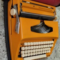 пишеща машина- на латиница , снимка 7 - Антикварни и старинни предмети - 42310537