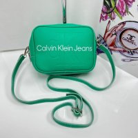 Calvin klein дамска чанта през рамо стилна код 205, снимка 7 - Чанти - 42820215