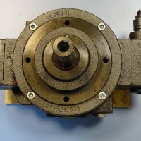 Радиално-бутална хидравлича помпа BOSCH 0 514 300 001 radial piston pump, снимка 8 - Резервни части за машини - 39229978