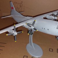 Антонов Ан12, мащаб 1:72!, снимка 4 - Колекции - 38274088