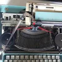 Пишеща машина CONSUL, снимка 11 - Антикварни и старинни предмети - 33798657