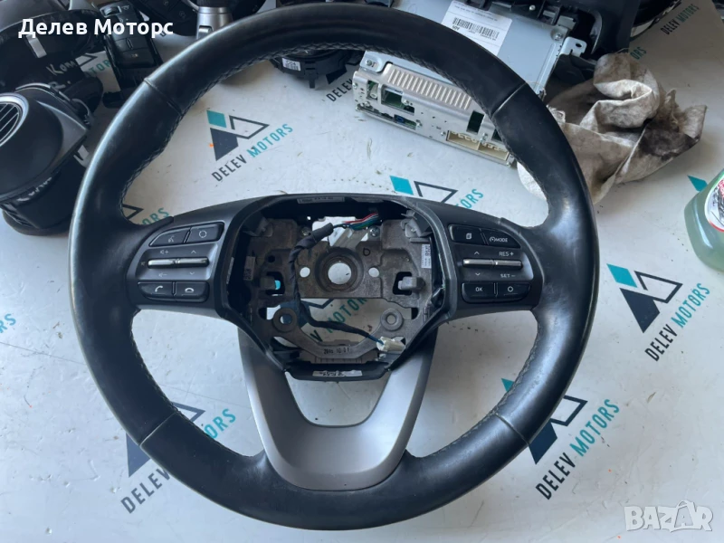 Кожен волан с подгрев 56110J9790UN5 от Hyundai Kona 1.6 CRDi e-VGT AWD, двигател D4FE, 136 кс., 4x4, снимка 1