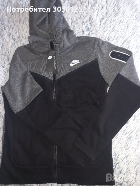 Дамски спортен комплект nike, снимка 1