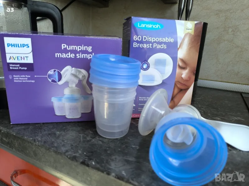 Помпа за кърма с три бутилки Avent + подарък!, снимка 1