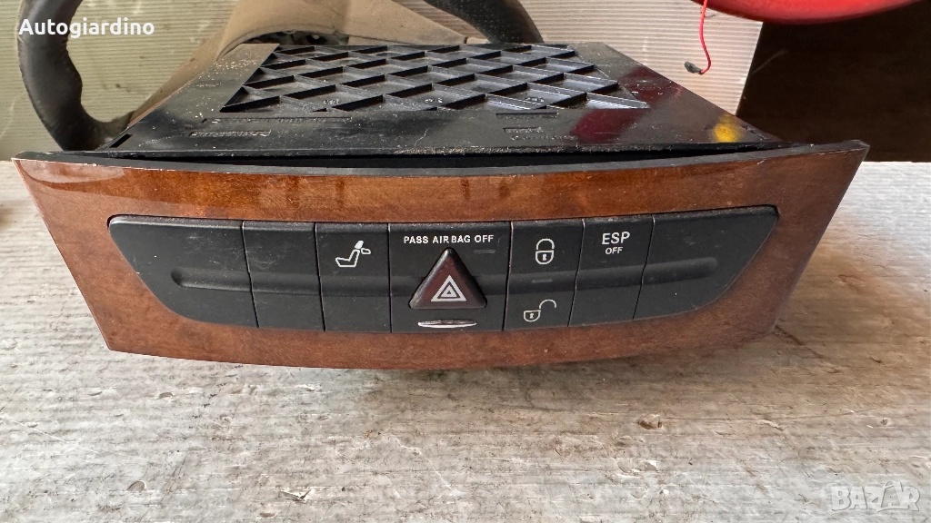 Оригинална Аудио / GPS и видео система за Mercedes E270 2008  -  A2116800552, снимка 1