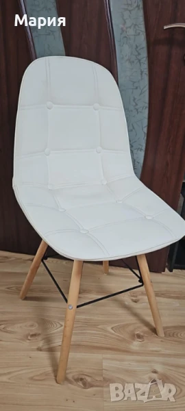 Трапезни столове в бяло , снимка 1