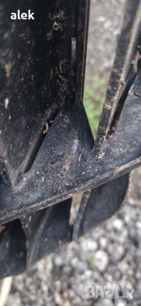 W209 предна решетка забележка, снимка 1