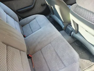 продавам личния си автомобил