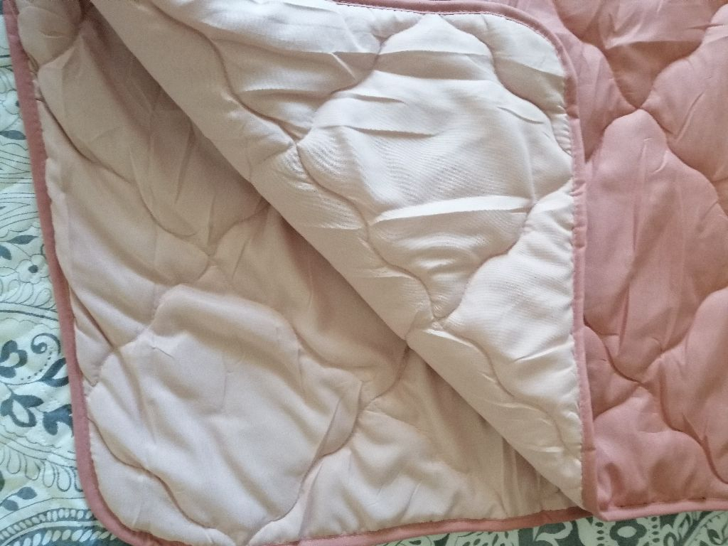 Нова олекотена завивка Jysk в Олекотени завивки и одеяла в гр. Свиленград -  ID36397531 — Bazar.bg