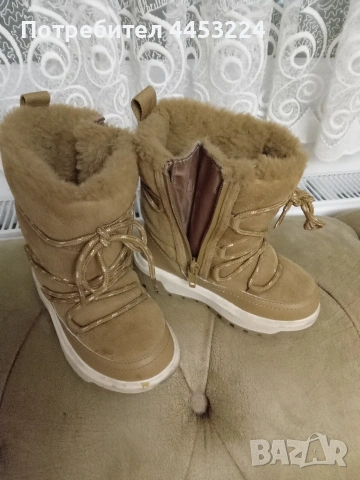 Детски ботуши-апрески,боти-кубинки,боти и обувки-естествен велур и светещи маратонки , снимка 2 - Детски боти и ботуши - 51207235