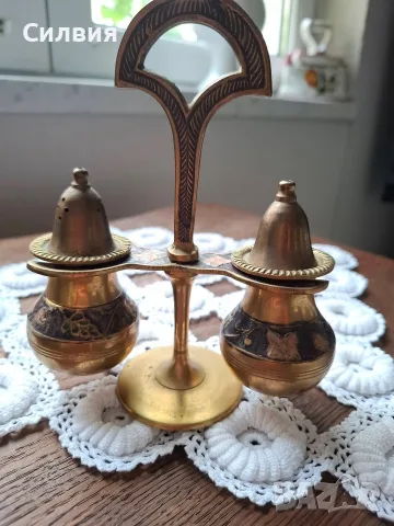 Солници с поставка , снимка 2 - Антикварни и старинни предмети - 56475823