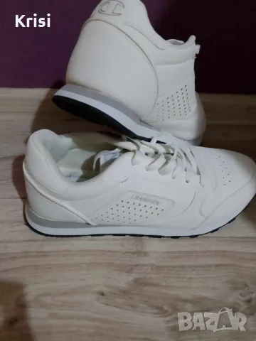 Дамски маратонки Champion, снимка 4 - Маратонки - 47336889