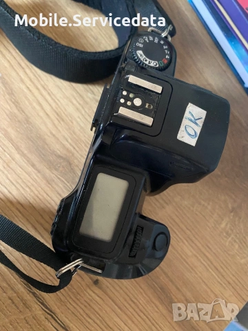 Фотоапарат Canon EOS 1000F, снимка 3 - Фотоапарати - 53224164