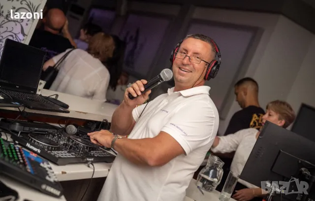 DJ,дисководещ в София за коледно парти,юбиилей,абитуриентски бал., снимка 13 - Фотографи - 4539389