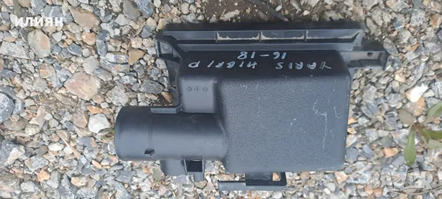 капак на въздушен филтър за Toyota Yaris Hibrid 2016 2017 2018 2019 177050M080, снимка 5 - Части - 49896627