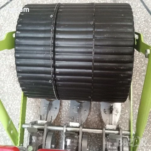 Триредова автоматична(ръчна) сеялка, снимка 5 - Селскостопанска техника - 50486810