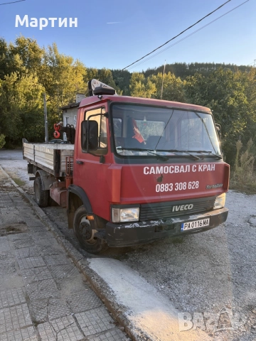 Тристранен самосвал с кран