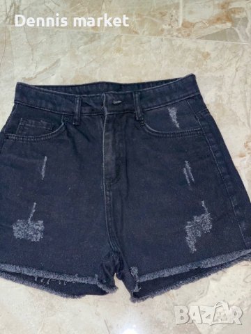 Дамски къс панталон, снимка 1 - Къси панталони и бермуди - 38897399