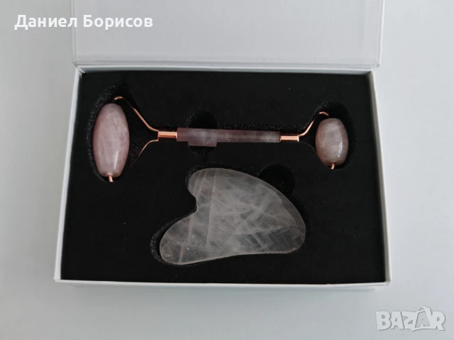 Козметичен комплект за масаж на лице (ролер и гуа ша) с кварц