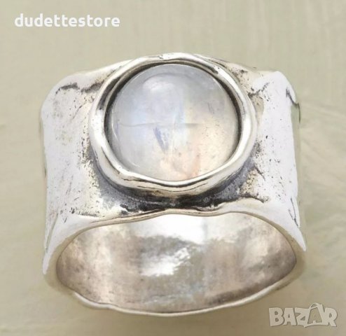 Голям сребърен пръстен с лунен камък , снимка 3 - Пръстени - 37867763