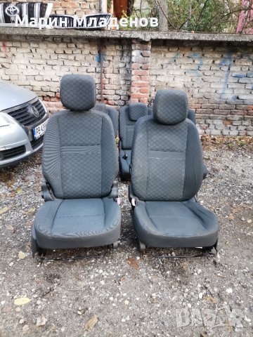 Седалки и кори за вратиза рено сценик