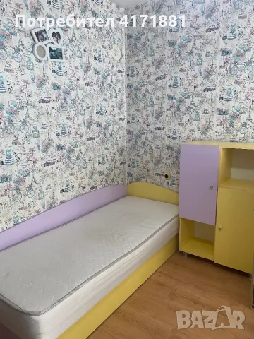 Продавам детско легло(матрак) и шкафче за момиче , снимка 2 - Спални и легла - 49378456