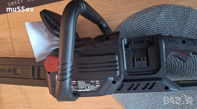 акумулатарна резачка 40В на Parkside performance 40V , снимка 10 - Градинска техника - 52888684