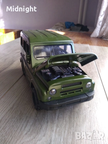 Uaz-469 1:18, снимка 4 - Колекции - 53966444