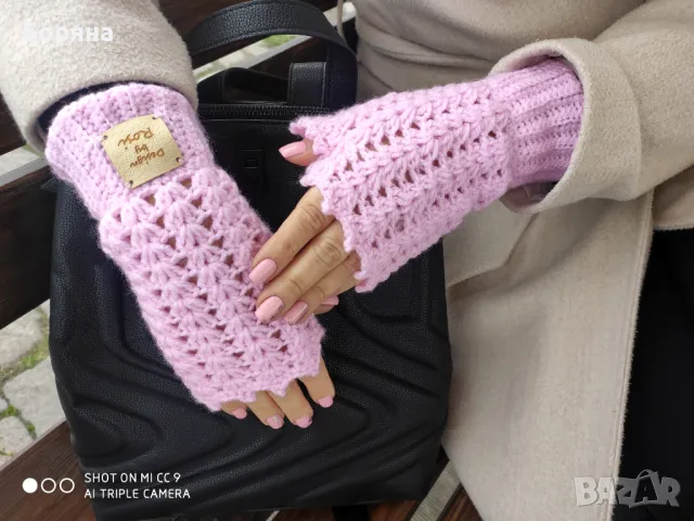 Handmade дамски ръкавици без пръсти с лого, снимка 2 - Ръкавици - 49680236
