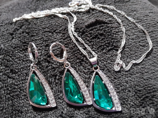 Бижутерен комплект - колие с обеци, аквамарин и циркони, снимка 2 - Бижутерийни комплекти - 44582105