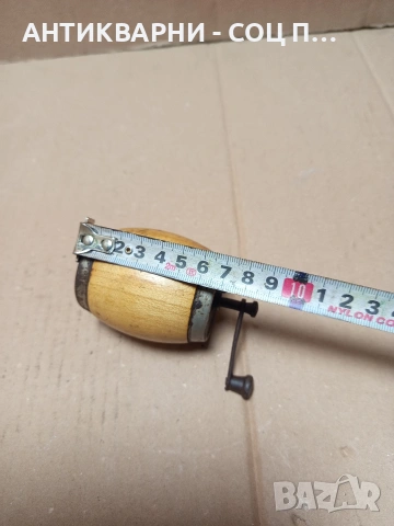 Соц Стара Малка Мелничка За Черен Пипер Garantte BO. Номер 98., снимка 9 - Антикварни и старинни предмети - 53179969