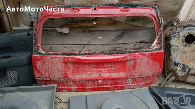 Продавам пета врата багажник за Хонда Х-рв