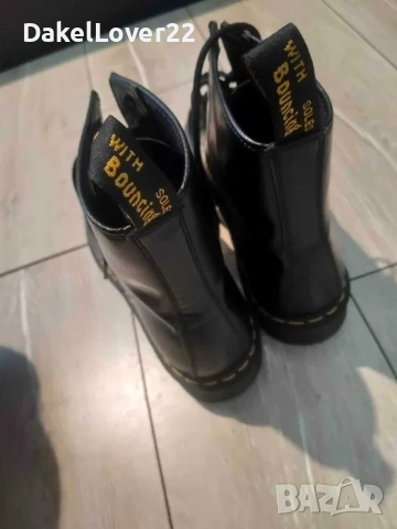 Dr. Martens 1460 Black Smooth | EU 43 | Носени 2 пъти!!, снимка 4 - Мъжки боти - 54245688